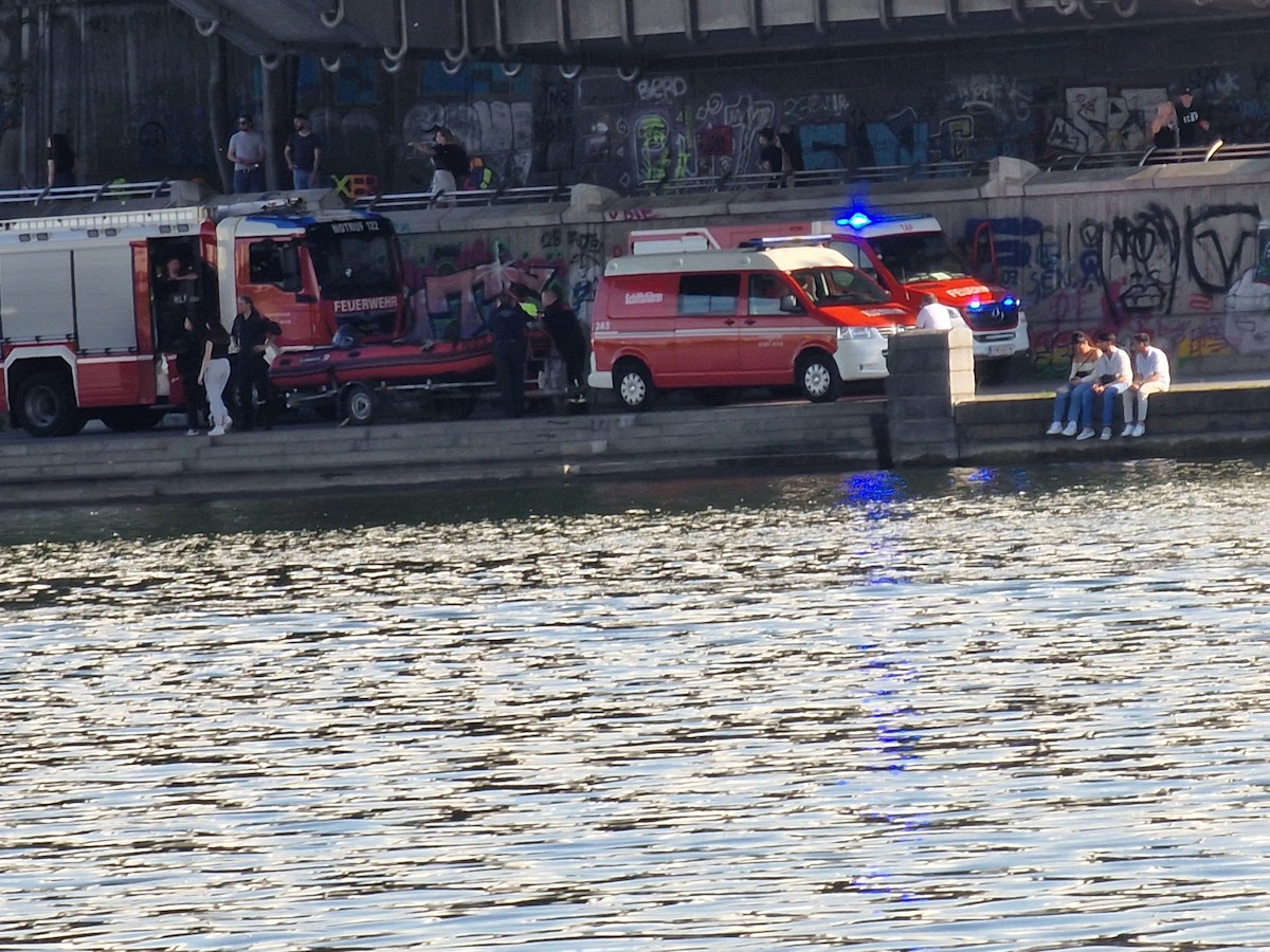 Polizei, Boote, Hubschrauber – Großeinsatz auf Donauinsel