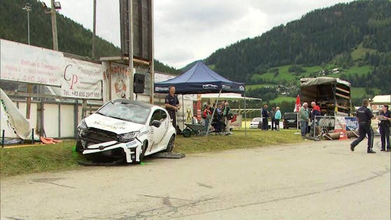 Bei dem Unfall in Ebene Reichenau wurden zehn Personen verletzt.