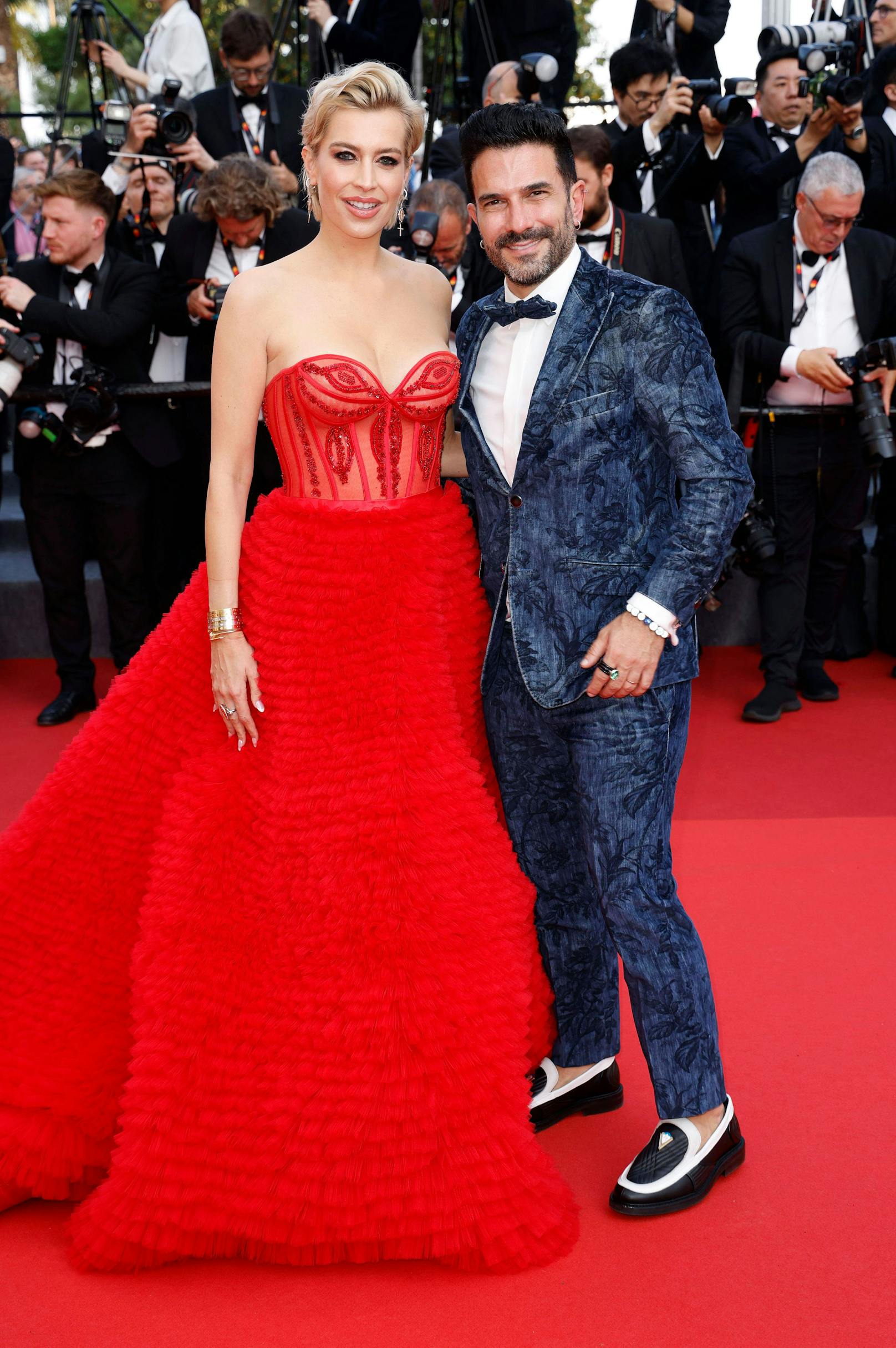 Verena Kerth mit Partner Marc Terenzi zeigten sich auf dem roten Teppich in Cannes aufgebrezelt wie die großen Stars.