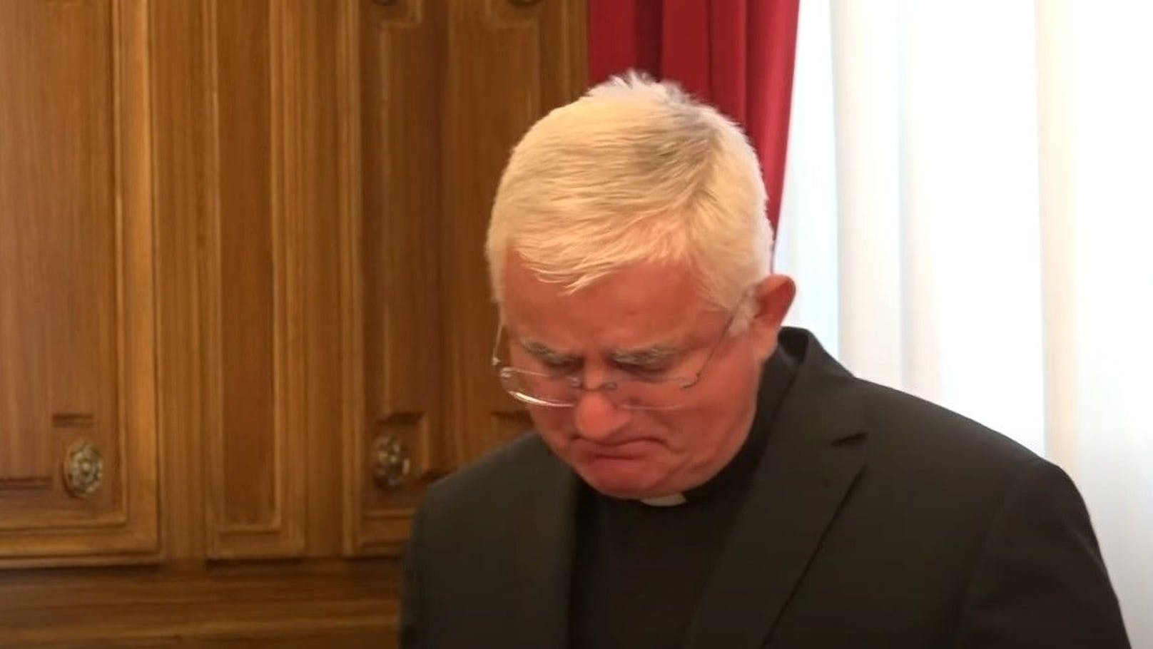 Ein Missbrauchs-Skandal erschüttert Kroatien in seinen Grundfesten – der zuständige Erzbischof der Erzdiözese Rijeka kämpfte mit den Tränen.