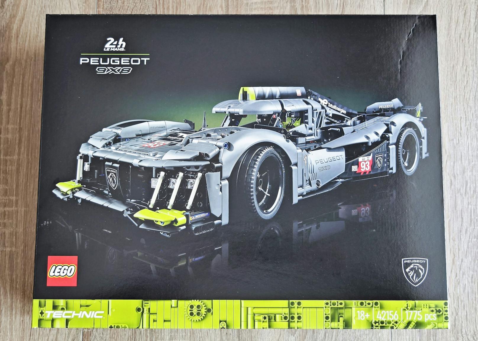 Der Name ist sperrig, das Set aber eine kleine Sensation: Das LEGO Technic 42156 Peugeot 9X8 24H Le Mans Hybrid Hypercar ist LEGOs Hommage an das ...