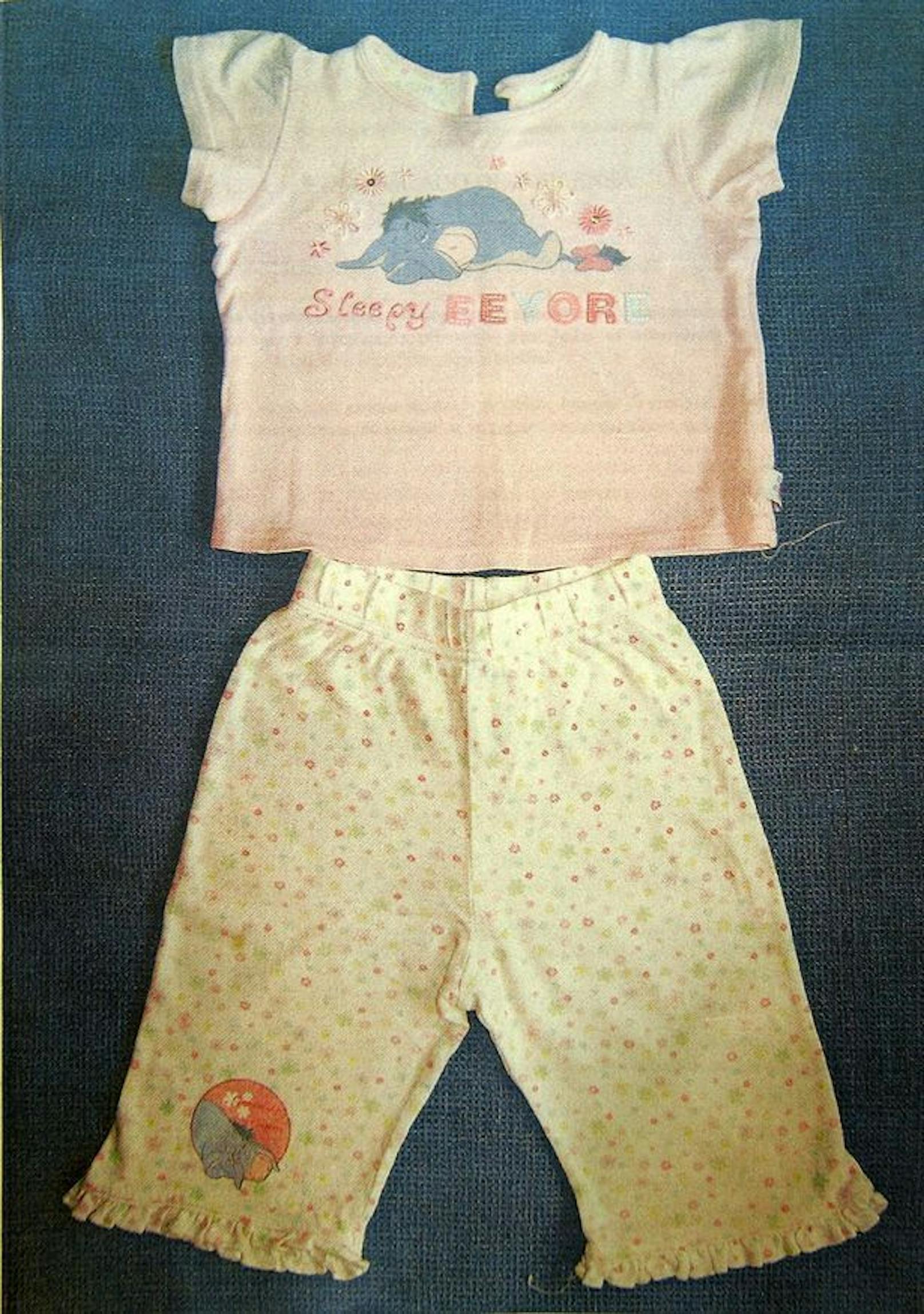 Die Polizei veröffentlichte 2007 dieses Bild, das einen Pyjama zeigt, der mit dem identisch ist, den Madeleine bei ihrem Verschwinden getragen hatte.