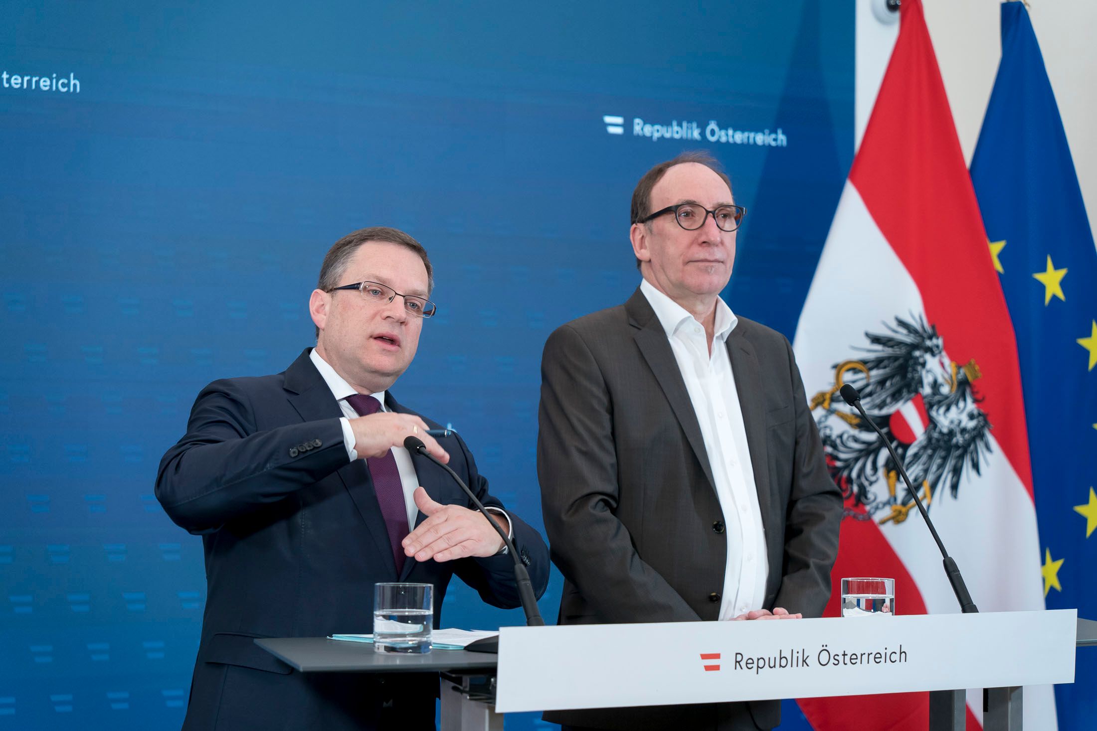 August Wöginger (li.) erklärte: 