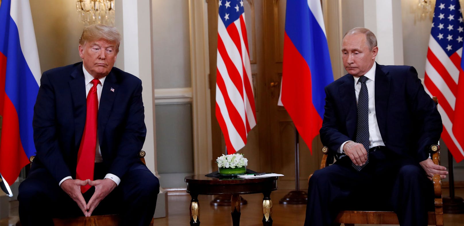 Donald Trump und Wladimir Putin 2018 bei einem Treffen in Helsinki.