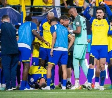 Cristiano Ronaldo verbeugt sich vor Allah.