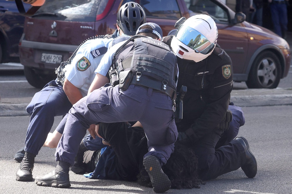 Die 95-Jährige schwebt derzeit in Lebensgefahr. (Symbolbild)