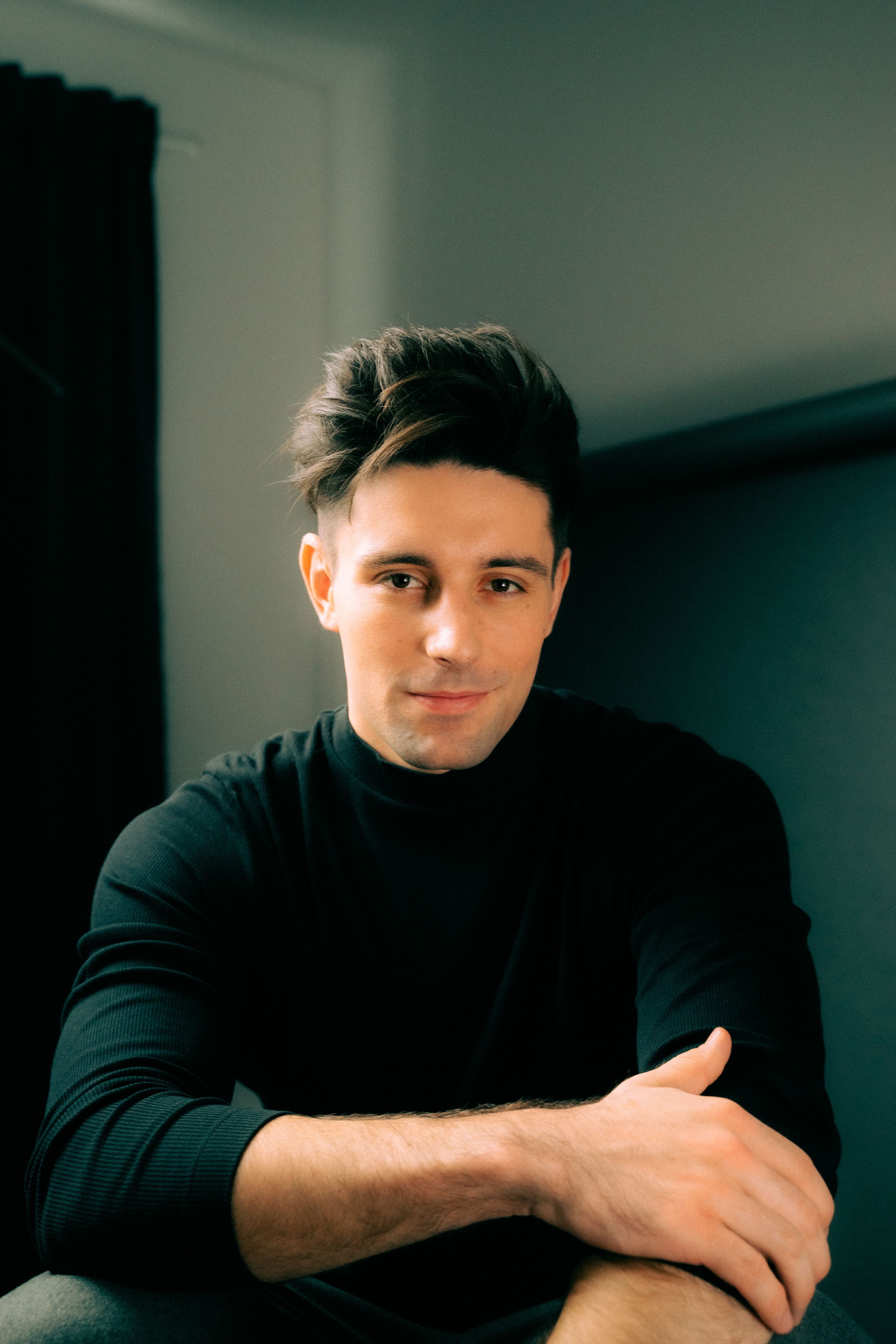 <strong>Alexander Eder</strong>: Der Musiker mit der markant-tiefen Stimme wird die Hymne singen.