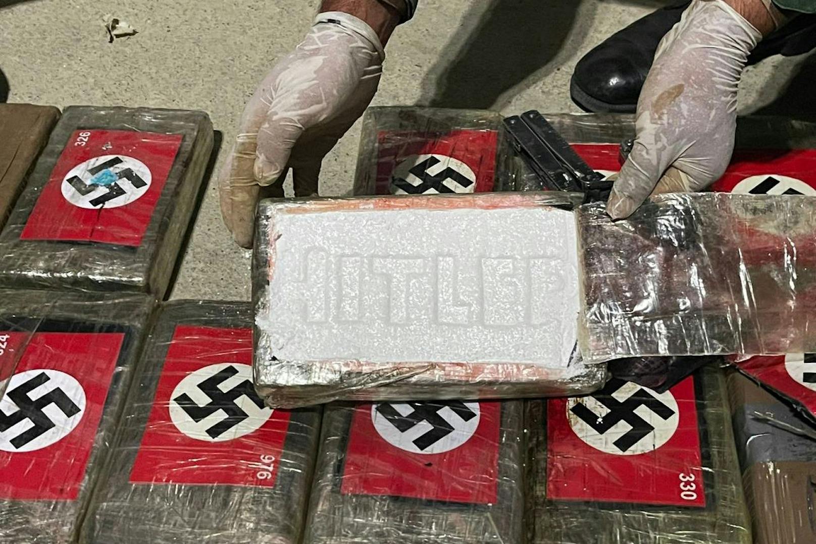 Polizisten beschlagnahmen 58 Kilo Hitler-Kokain