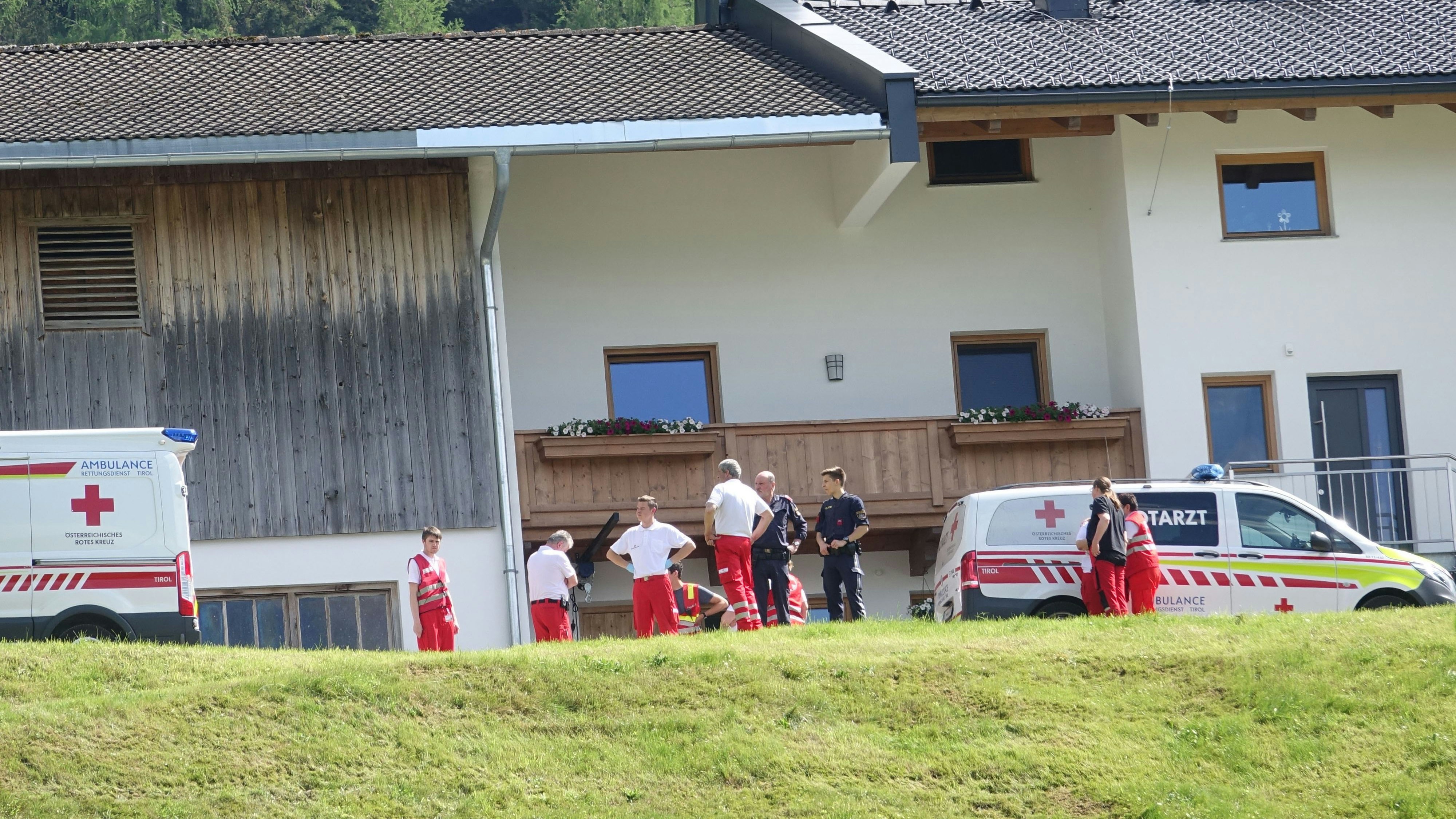 Ramsau-Absturz eines Kinderwagens mit Zwillingen  -Fotocredit: ZOOM.TIROL 