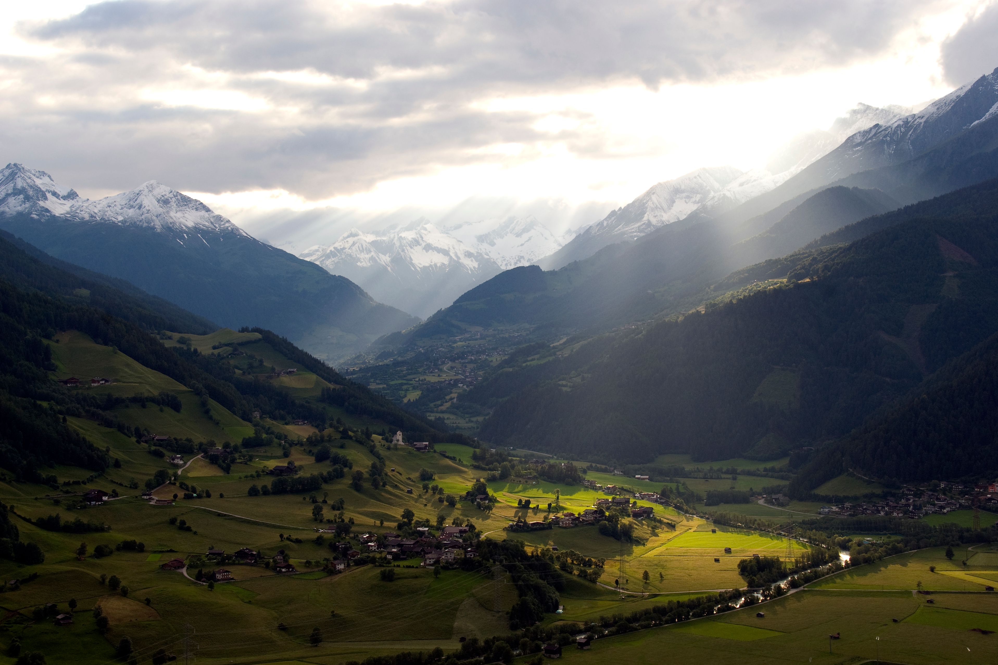 Wechselhaftes Wetter über Österreich.