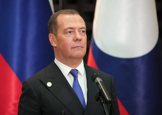  Dmitri Medwedew nennt neue eine neue Bedingung für den Frieden. 