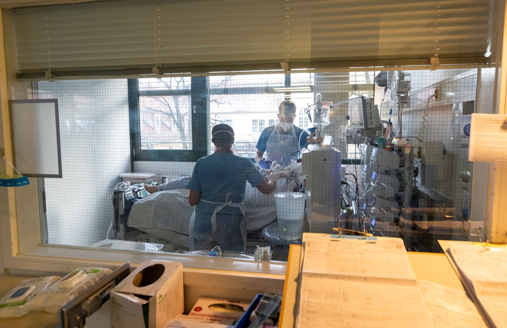 Mehrere Betroffene berichteten nun innerhalb kurzer Zeit, dass sie während der Infektion gar in Ohnmacht gefallen seien. 