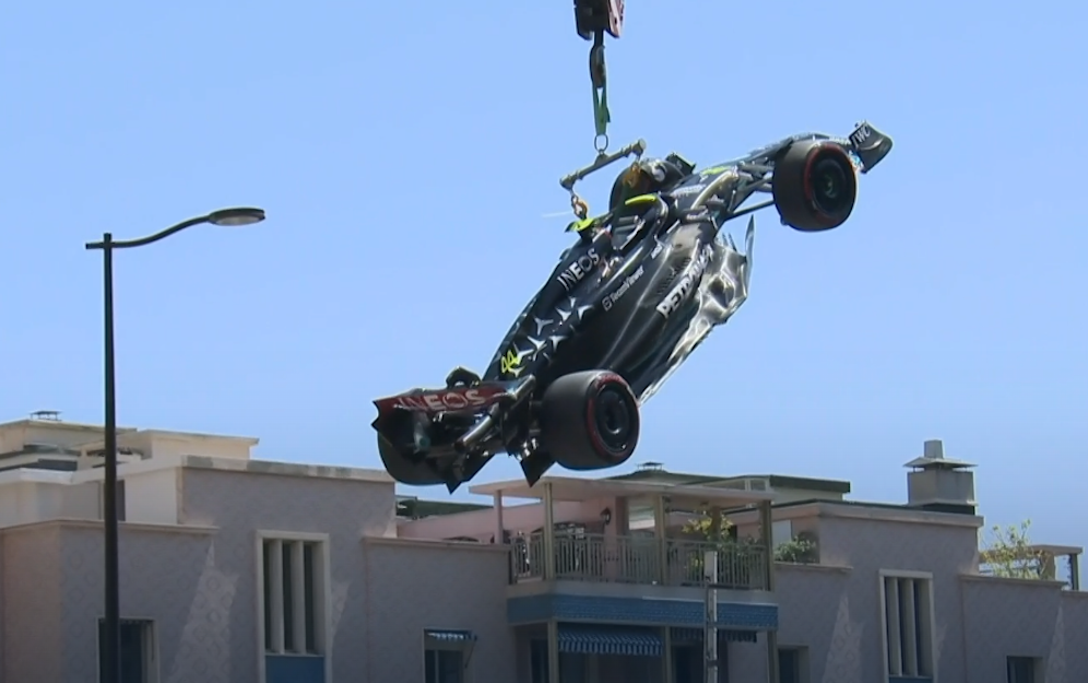 Hamilton hängt am Haken