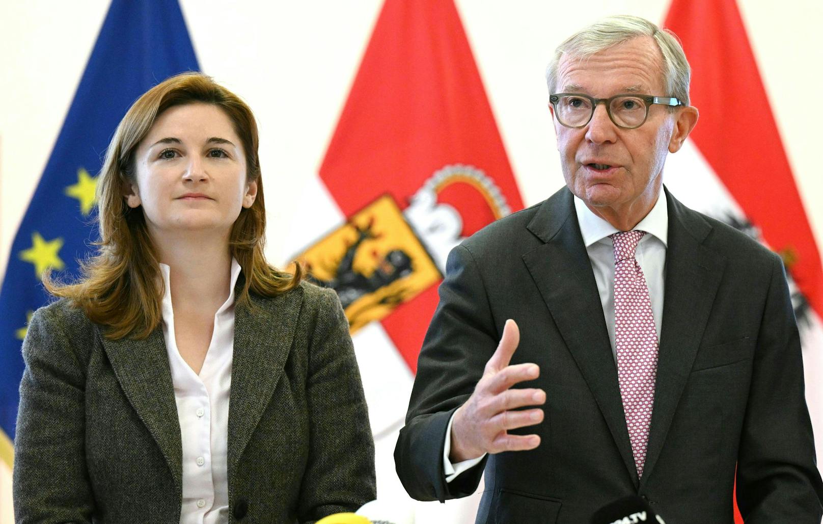 FPÖ-Salzburg-Chefin Marlene Svazek und Landeshauptmann Wilfried Haslauer haben sich auf einen Koalitionspakt geeinigt.