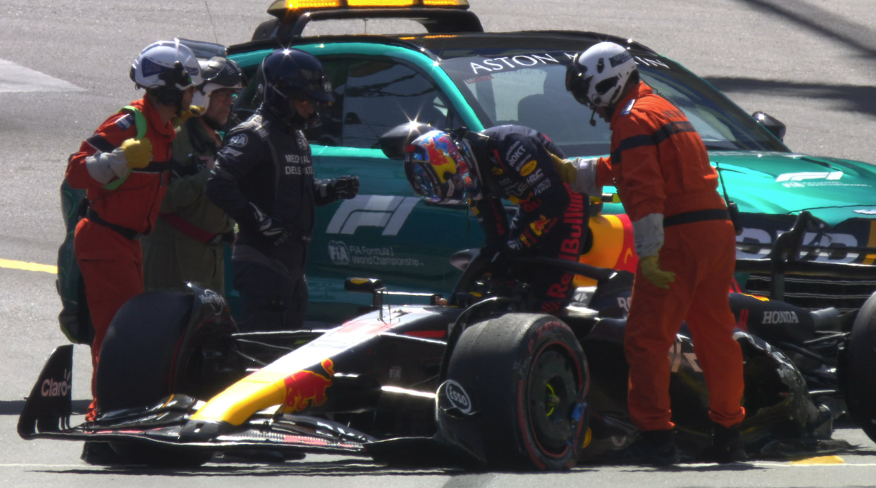 Sergio Perez kracht in die Wand