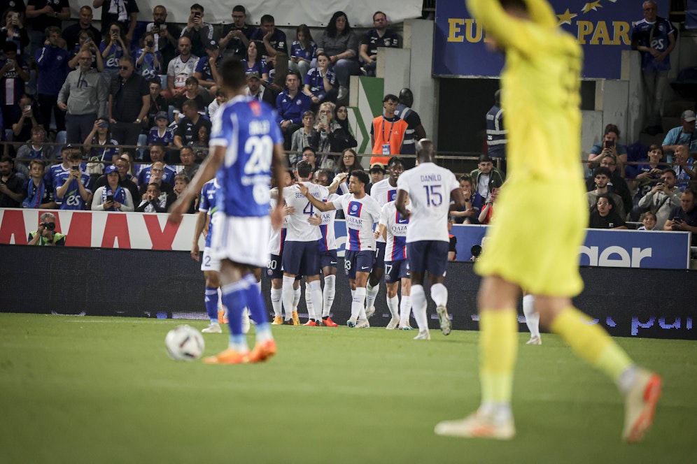 Lionel Messi schießt PSG zum Titel
