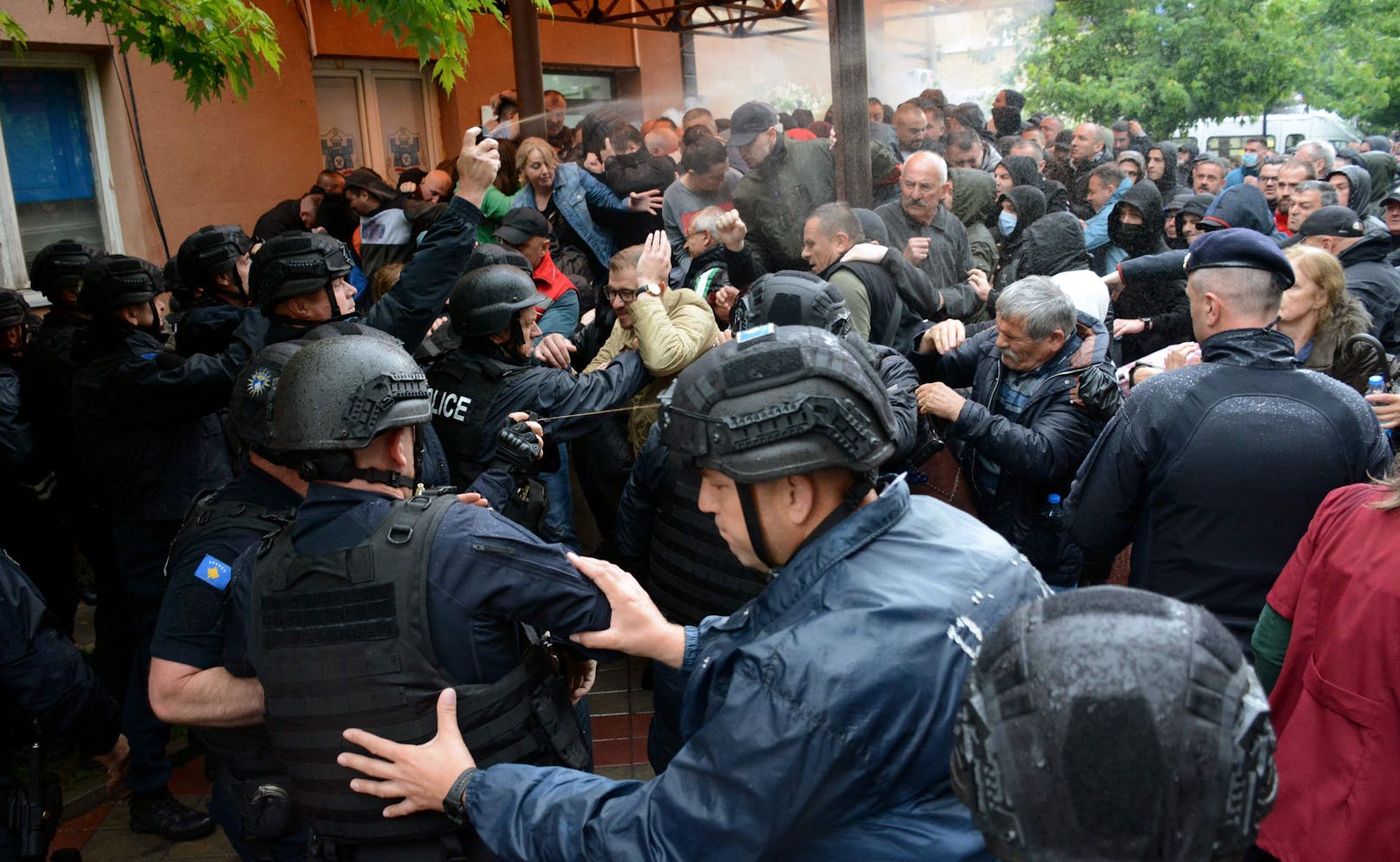 Am Freitag kam es im Norden Kosovo zu einer Gewalt-Eskalation!