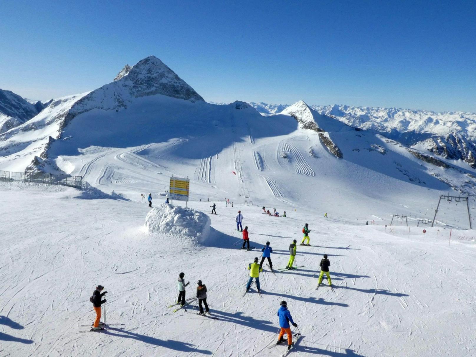 Der Vorfall ereignete sich am Hintertuxer Gletscher. 