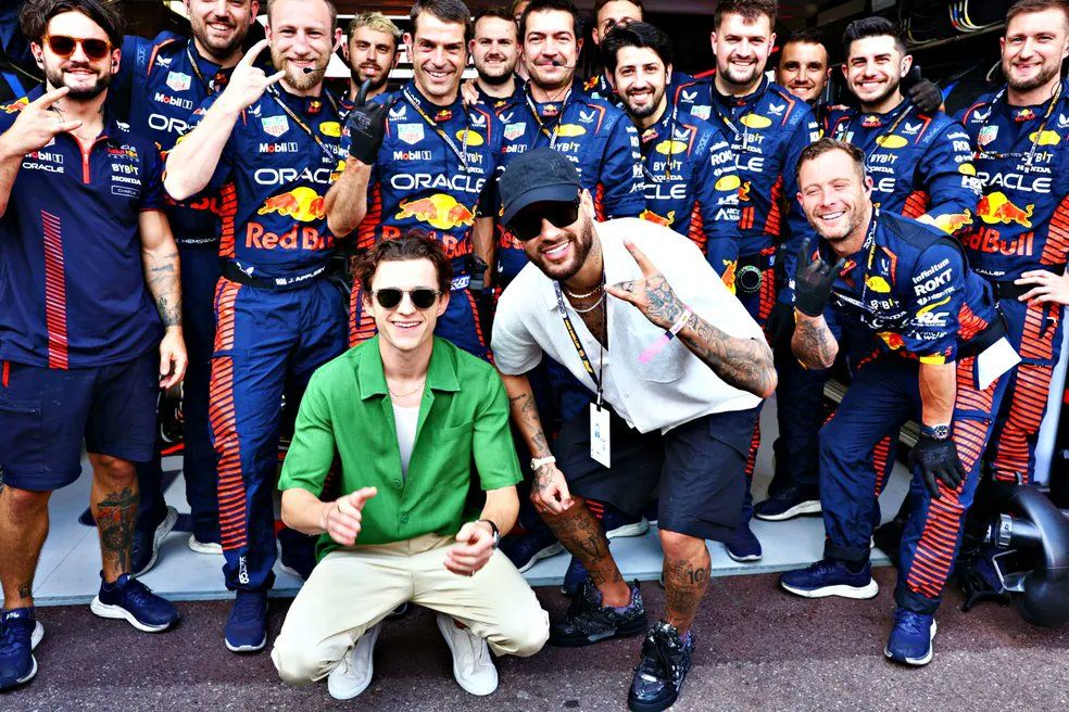 Neymar und "Spiderman" Tom Holland schauten bei Red Bull vorbei