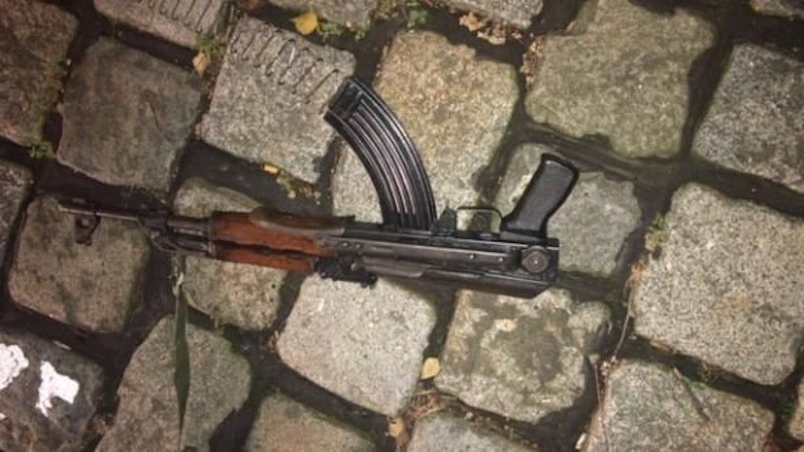 Gewehr und Pistole des Wien-Terroristen kamen aus Osteuropa.