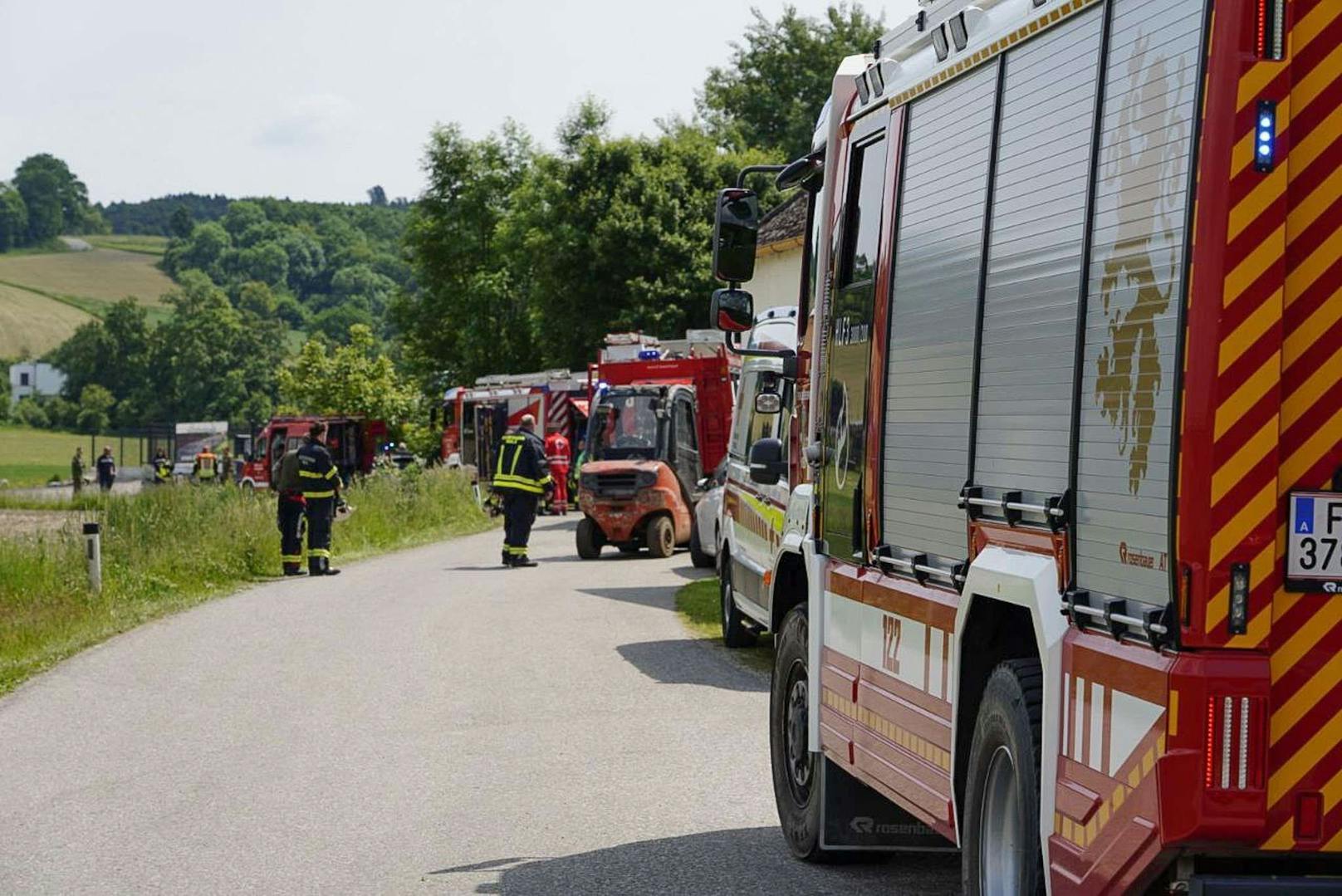 Großeinsatz bei Containerbrand in NÖ