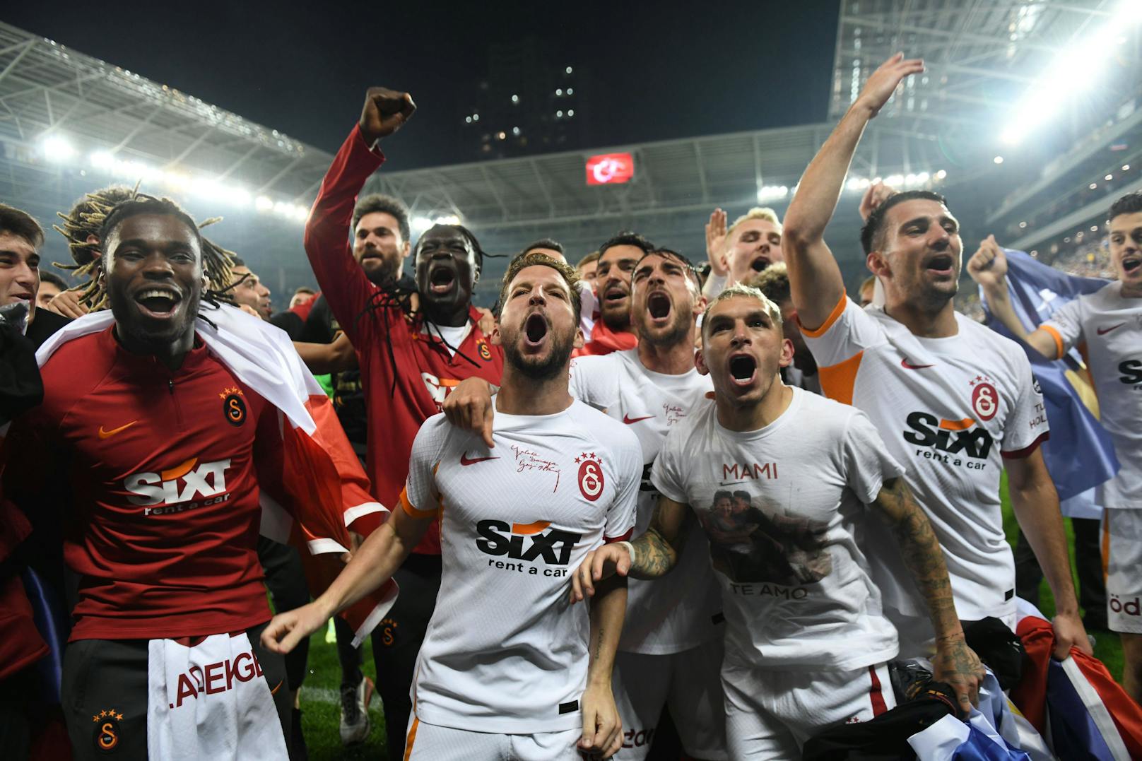 Galatasaray feiert den Meistertitel in der türkischen Süper Lig.