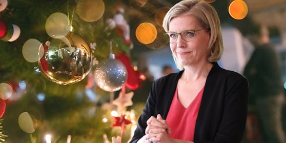 Klimaministerin Leonore Gewessler weist fast 24.000 Euro Bewirtungskosten für eine Weihnachtsfeier aus.