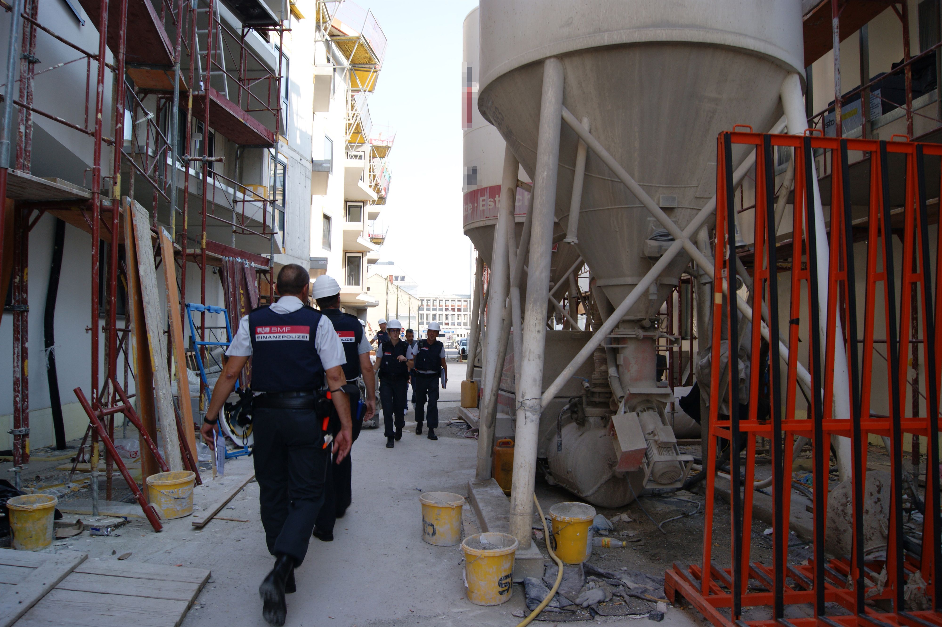 Die Finanzpolizei nahm die österreichische Baubranche unter die Lupe.