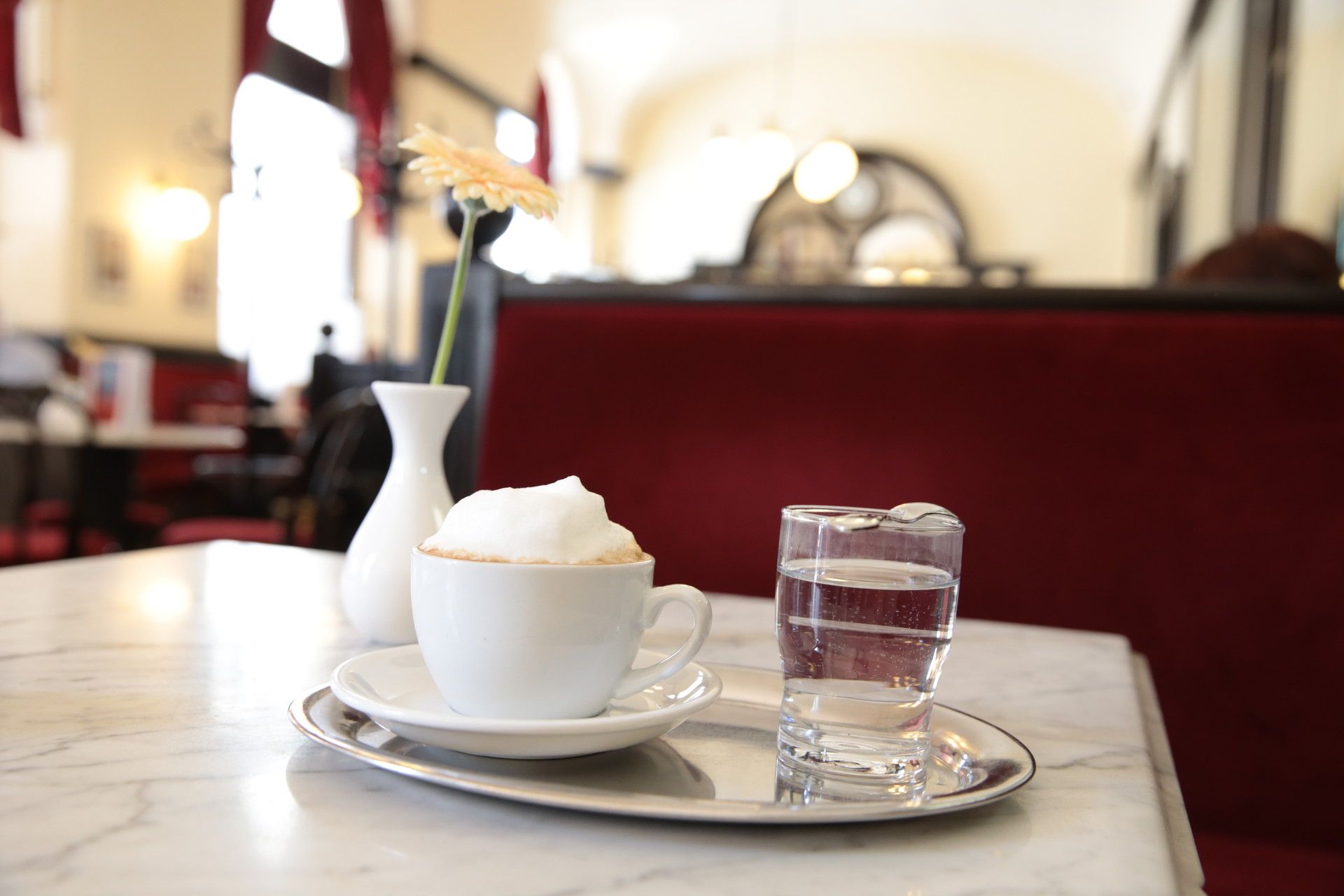 Heute.at - Preishammer! Wiener zahlt für zwei Kaffees knapp 14€