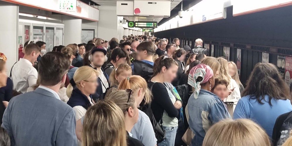 Leserreporterin Doris ist entsetzt, wie voll die U3-Station Landstraße ist.