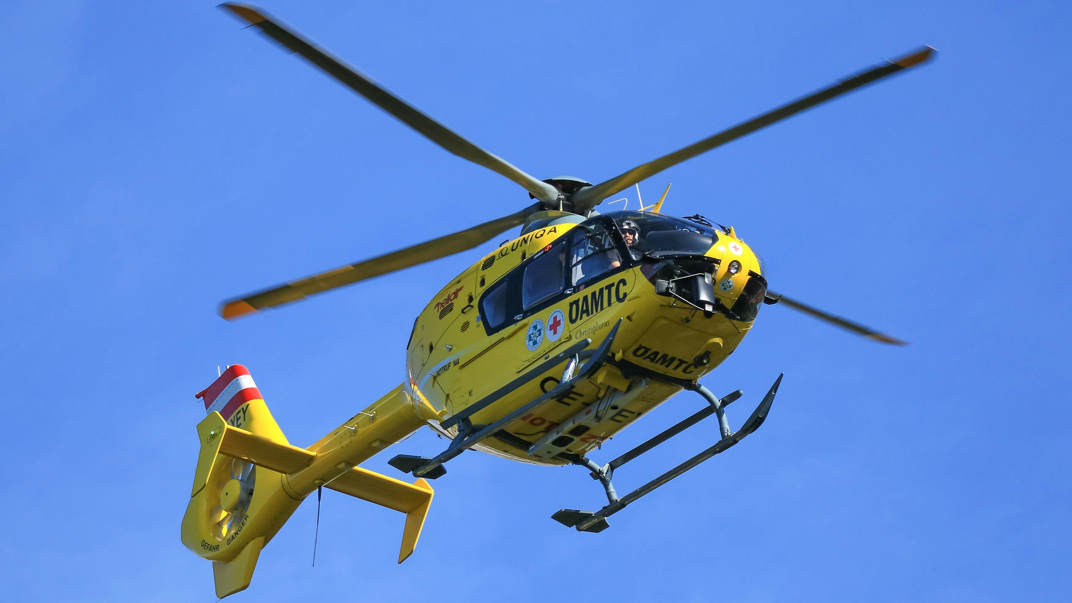 Heute.at - Mann steigt einfach auf Gleise, wird von Zug erfasst