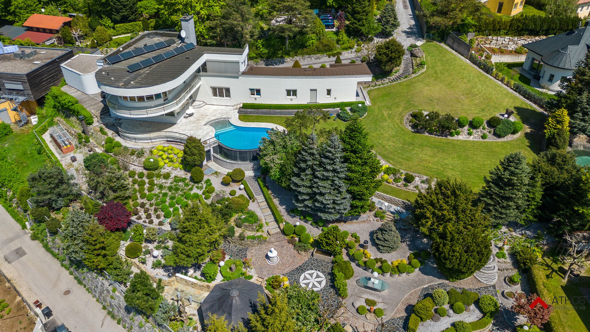 Die so genannte "Villa Rosenbauer" in Linz wird derzeit um 5,6 Millionen Euro angeboten.