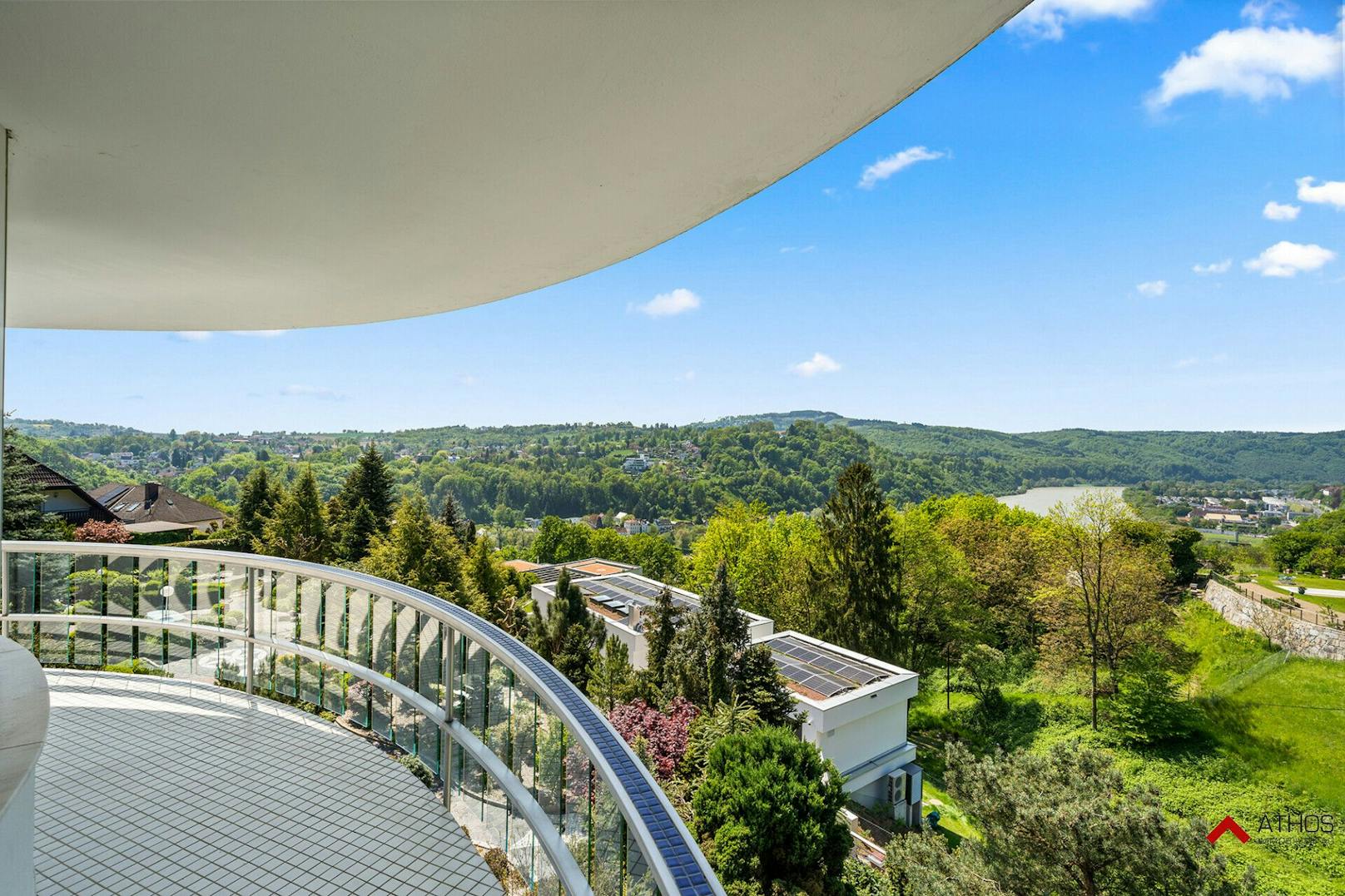 Die so genannte "Villa Rosenbauer" in Linz wird derzeit um 5,6 Millionen Euro angeboten.
