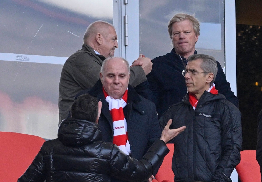 Zwischen Oliver Kahn und Uli Hoeneß krachte es in der Stadtwohnung des mächtigen Bayern-Patrons. 