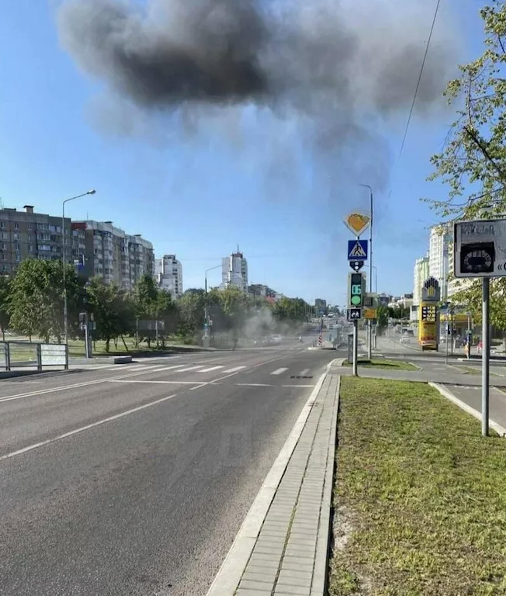 Rauch steigt in Belgorod in den Himmel.