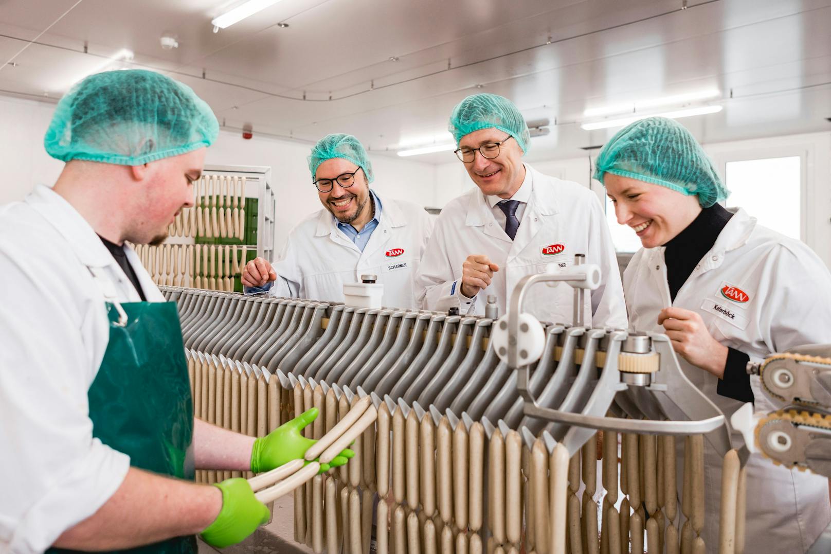 Die bestehenden Kompetenzen und das Know-how der TANN-Betriebe wird im Zuge der Entwicklung und Produktion pflanzenbasierter Fleischersatzprodukte erweitert und vertieft.