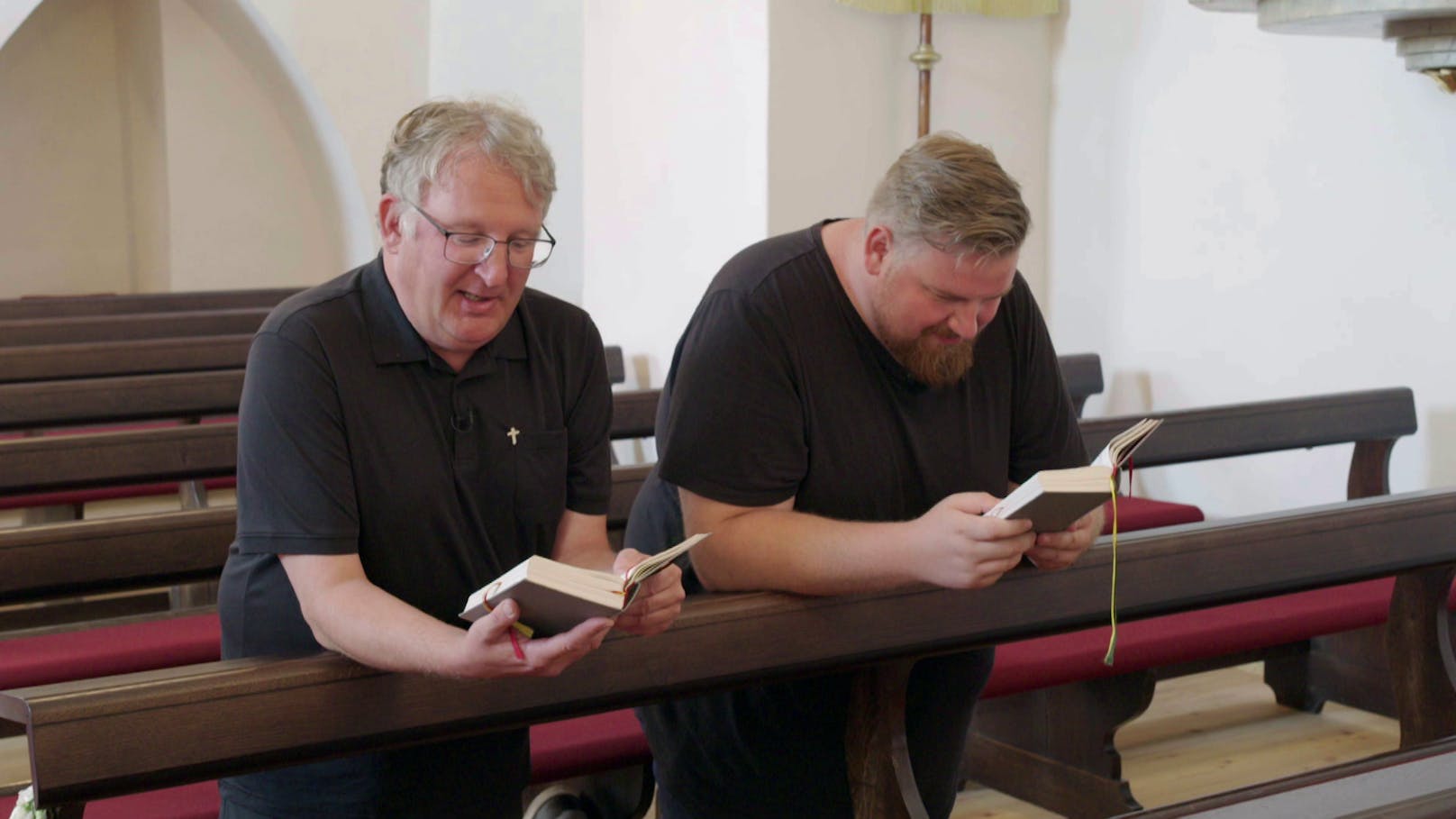 Das Leben als Pfarrer empfindet Dutzer vor allem als eines: langweilig. Fabian ist sich sicher: Er hat selbst vor der Kirche keine Rechenschaft abzulegen.