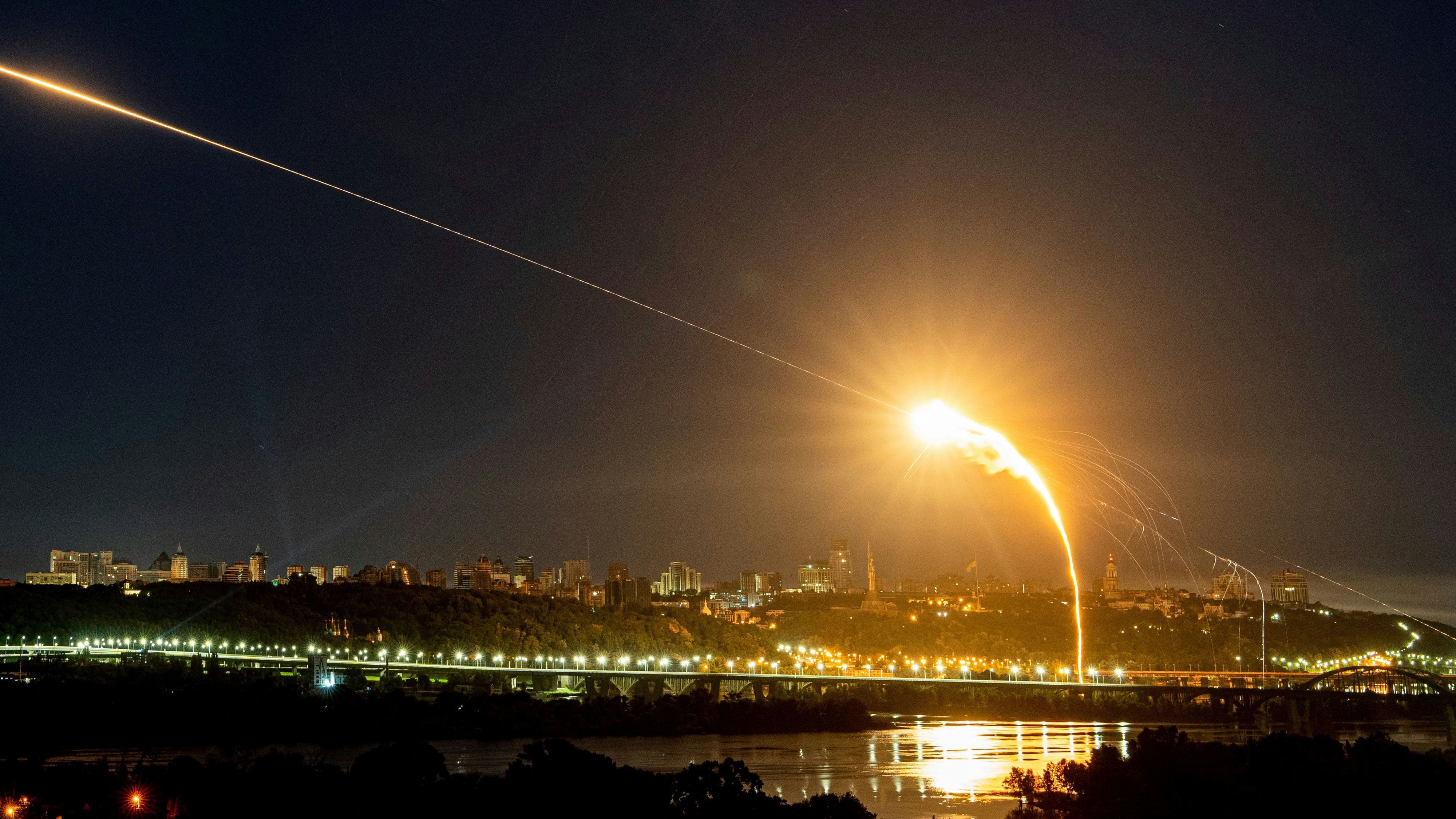 Erneut Luftangriffe auf Kiew