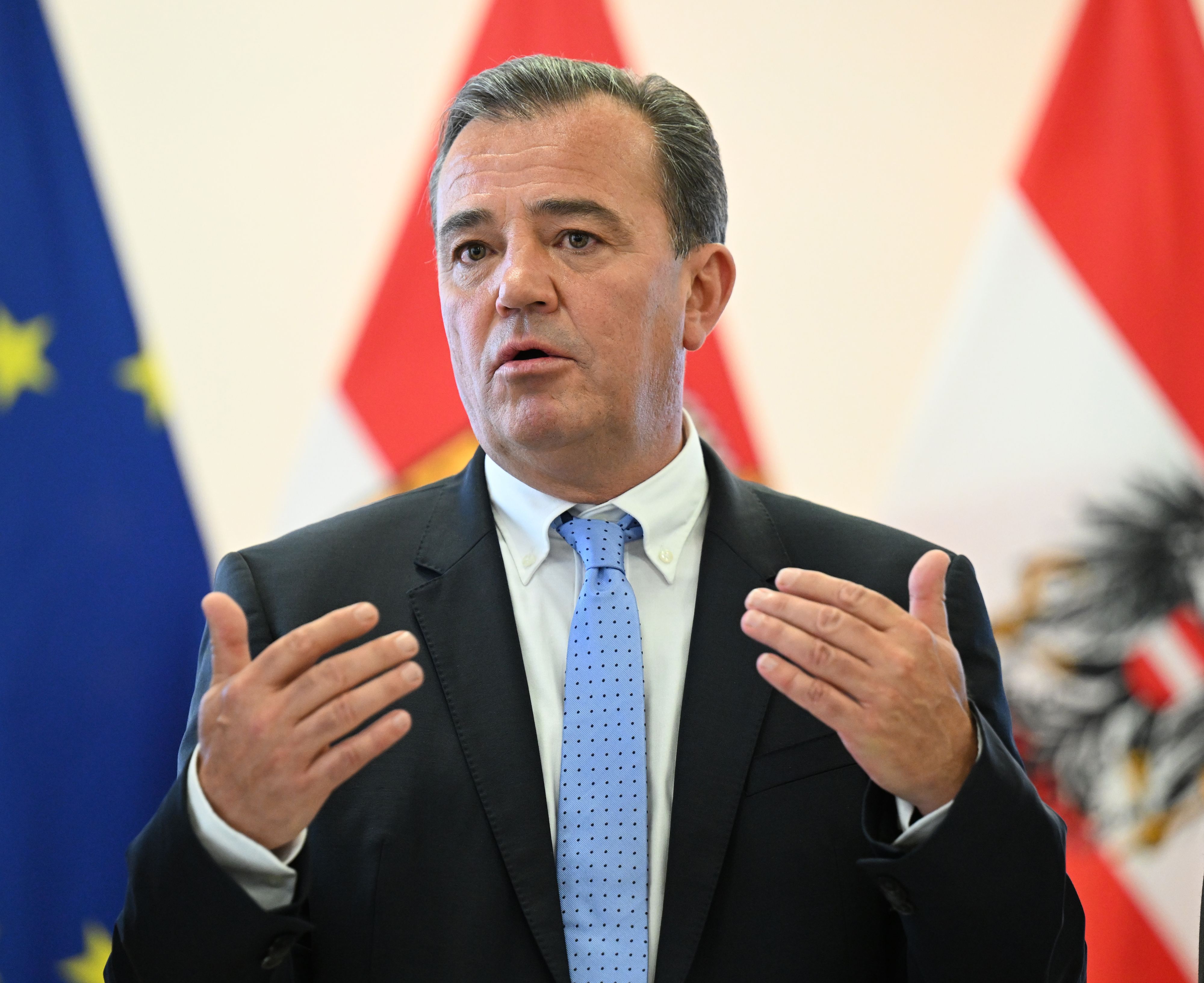 Der Neo-Landesrat Christian Pewny im Zuge der Vorstellung der neuen Salzburger Landesregierung. 