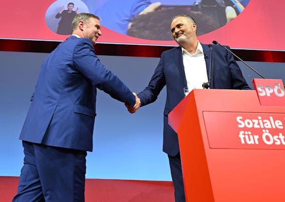 Burgenlands Landeshauptmann Hans Peter Doskozil (r.) ist neuer SPÖ-Chef.  Herausforderer Andreas Babler wird in der Partei aber "sicher eine Rolle spielen".