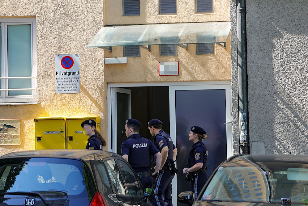 Ein Salzburger (52) wurde in seiner Wohnung getötet. Die Ermittler verfolgen nun eine neue Spur.