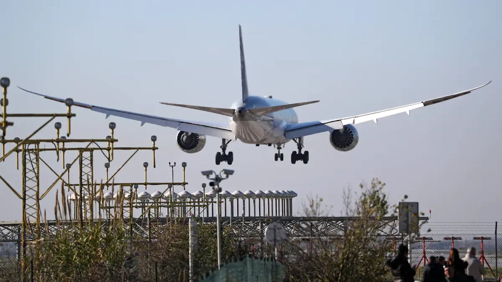 Ein "nicht akut sicherheitsrelevanter" Fehler verzögert wohl die Auslieferung einiger Boeing-Maschinen.