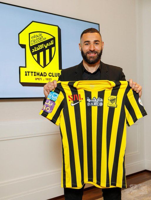 Karim Benzema unterschreibt bei Al-Ittihad. 
