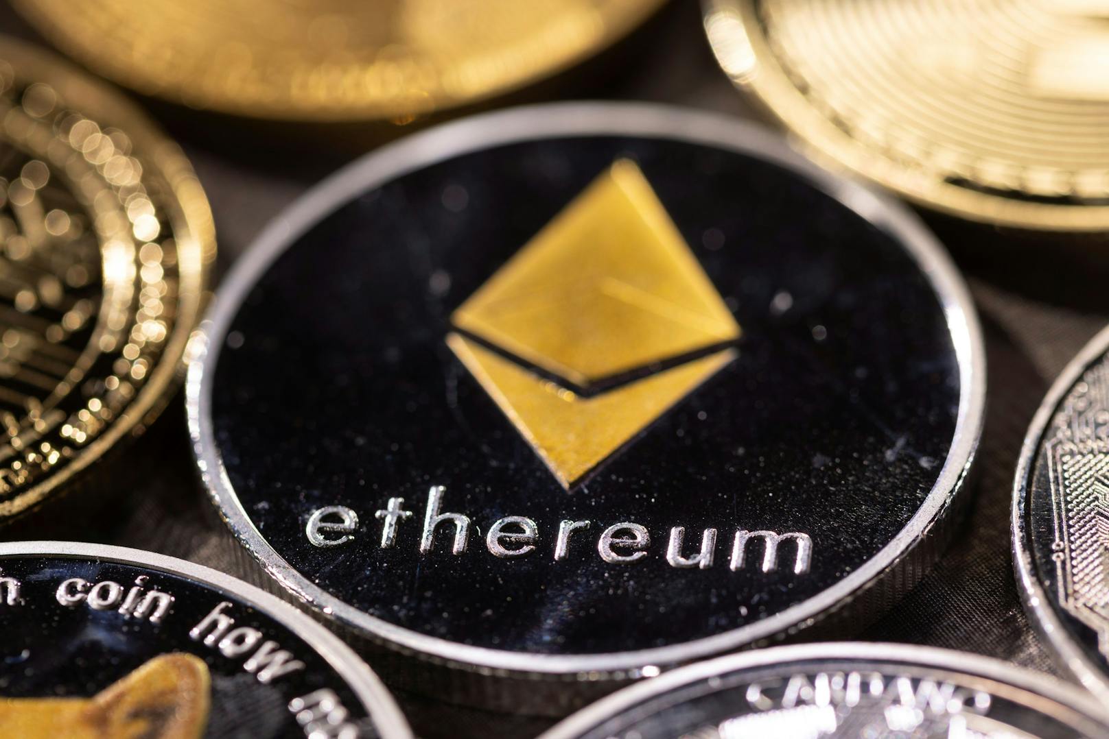 <strong>Ethereum:</strong> Ethereum ist die Kryptowährung mit der zweithöchsten Marktkapitalisierung von 210 Milliarden Euro.