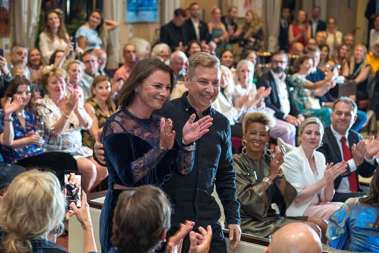 Heute.at - Kanzlergattin und Designer: Mode-Show für Erdbebenopfer