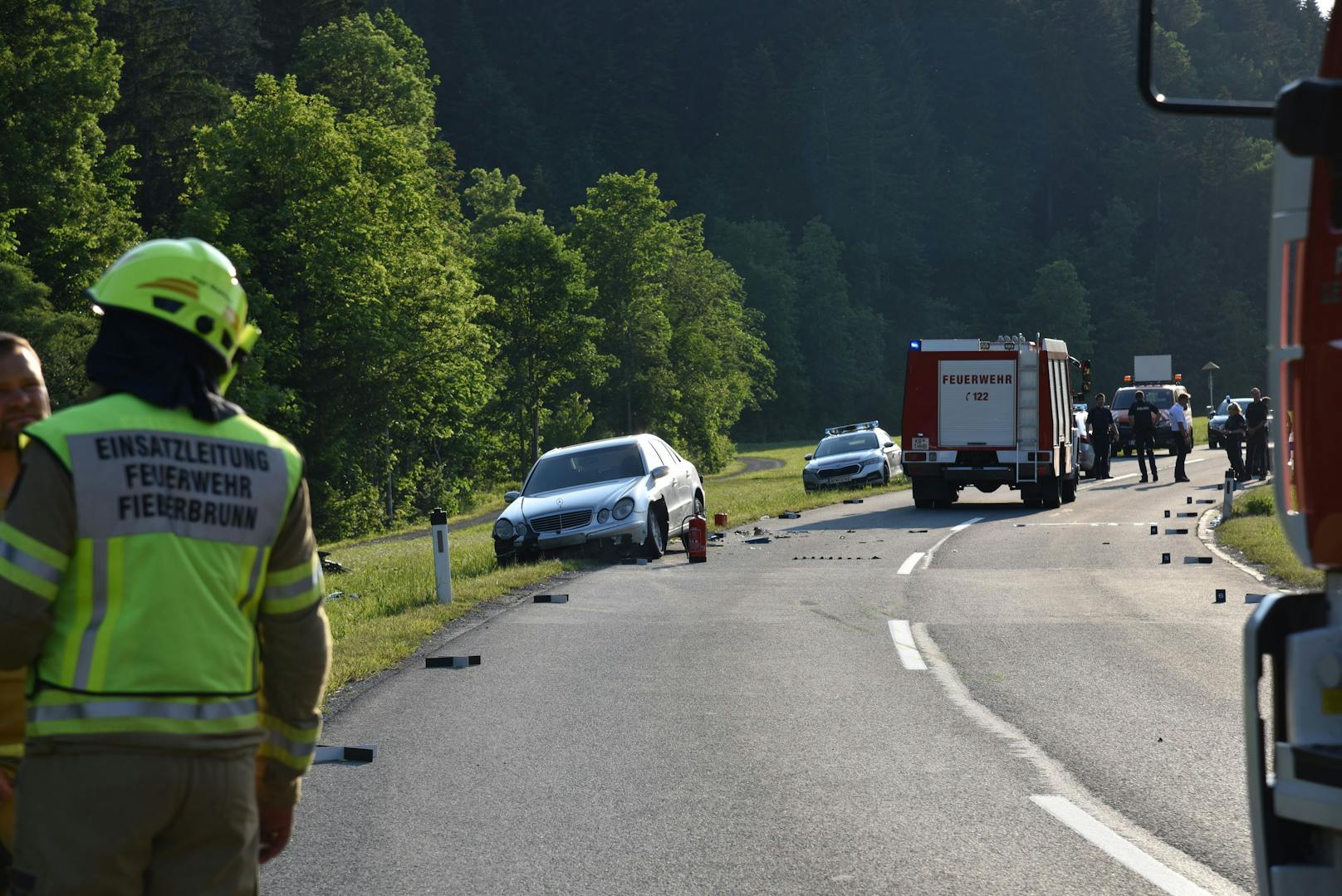 Tödlicher Motorradunfall in Fieberbrunn am 8. Juni 2023: ein 24-jähriger Biker hatte beim Überholen die Kontrolle verloren und kollidierte mit einem entgegenkommenden Pkw.