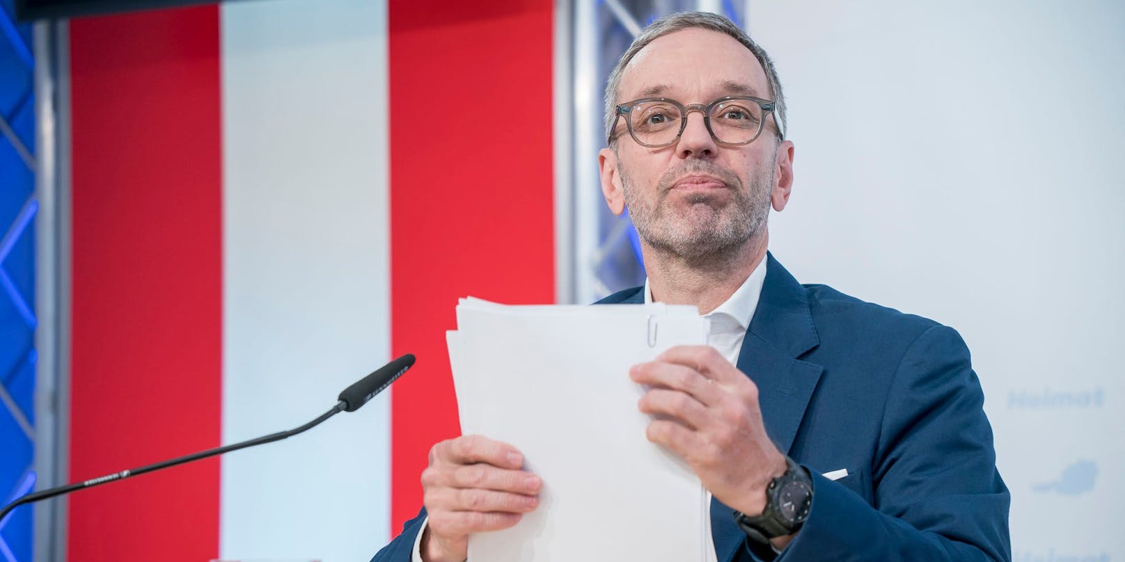 FPÖ-Chef Herbert Kickl präsentierte bereits im Vorjahr ein 23-Punkte-Maßnahmenpaket für die Deattraktivierung Österreichs. (Archivbild)