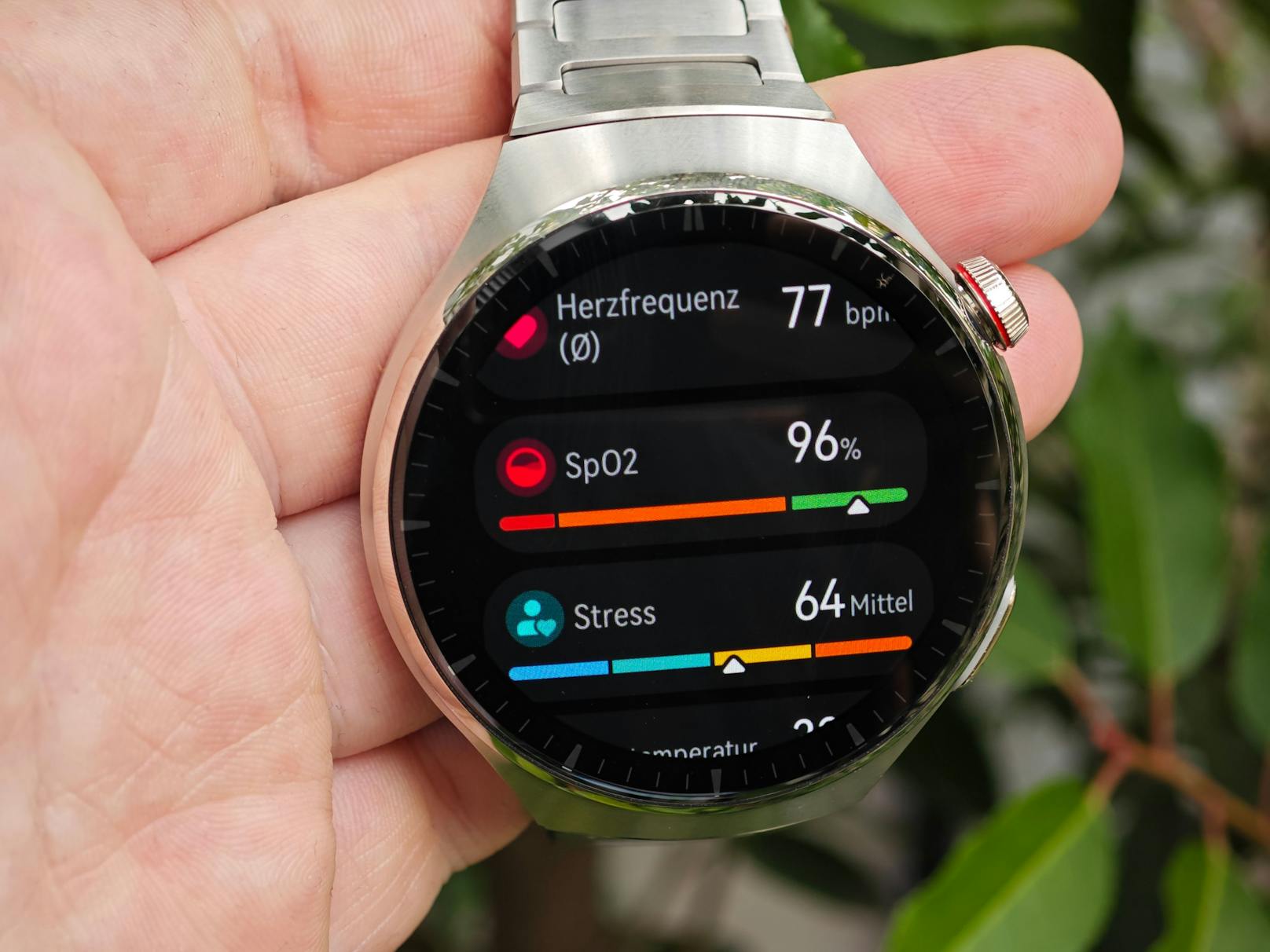 Huawei Watch 4 Pro im Test – die neue Funktion Health Glance misst gleich sieben Gesundheitsfaktoren gleichzeitig.
