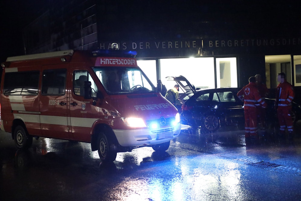 Die Feuerwehr war zwar alarmiert, konnte aber den Brand wegen der schwierigen Erreichbarkeit nicht löschen.