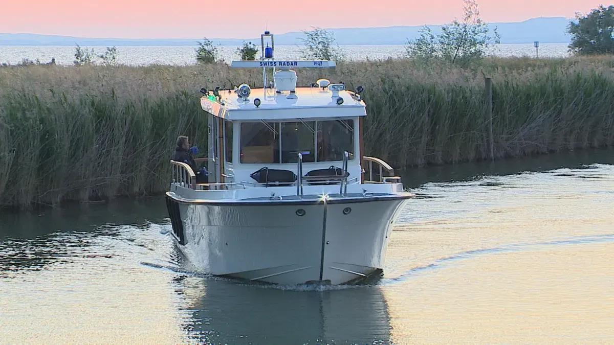 Bub (14) springt in den Bodensee und verschwindet